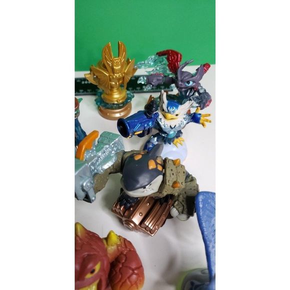 Lot of Skylanders Toys Figurines Spyro and more Activision Figurines - Picture 12 of 16